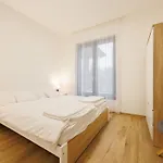 Daniel By Interhome